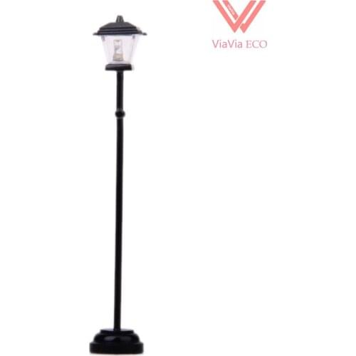 OMoToys Wireless Black Metal 1/12 Dollhouse Miniature Garden Led Street Lamp Model, warm light