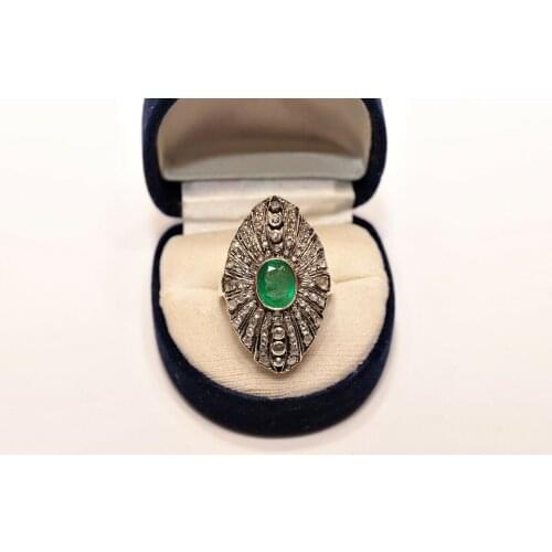 ANTIQUE NAVETTE 18K GOLD VICTORIAN NATURAL ROSE CUT DIAMOND AND EMERALD RING