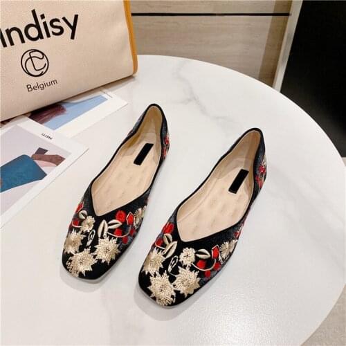 Womens Shoes Fashion Square Toe Embroidered Flat Single Shoes Black Women Casual Loafers Slip On Soft Bottom Mother Flats
