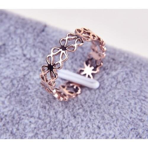 Martick High Quality Woman Finger Rings Rose Gold Color Hollow Flower Rings Fashion Jewelry For Women Size 4-9 R28