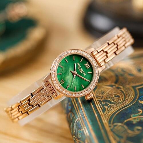 Watch Female Gypsophila Retro Small Gold Watch Temperament Simple Steel Band Ladies Bracelet Watch Quartz Watch Luxury