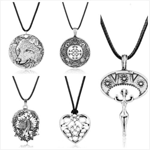 Vikings Jewelry Pendant Necklace Alien Lunula/Knot Heart/Soldier Life of Tree Wolf Charms Necklace Colar Leather Cor Chain