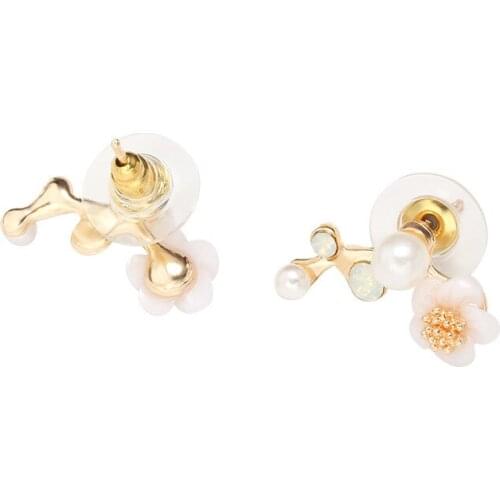 Small Cute Plum Blossom Flower Simulated Pearl & Crystal Leaf Silver Plated Golden Women Stud Earrings