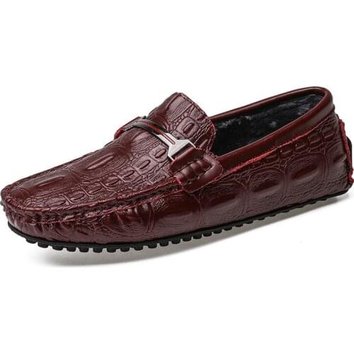 Loafer Shoes Man Winter Slip On Mens Designer Shoes Leather Casual Sneakers Moccasin Black White Red Driving Shoes Size 38-47