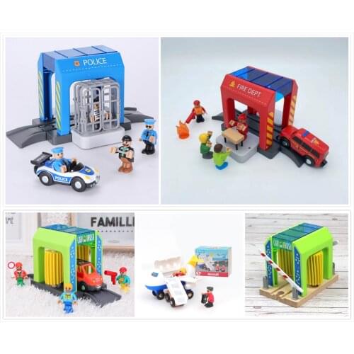 A set of Police thief catching building block suit compatible with wooden train track toy simulation plastic police station suit