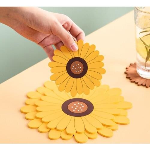 Cute Flower Heat Resistant Silicone Mat Drink Cup Coasters Non-slip Pot Holder Table Placemat Kitchen Accessories Onderzetters 2