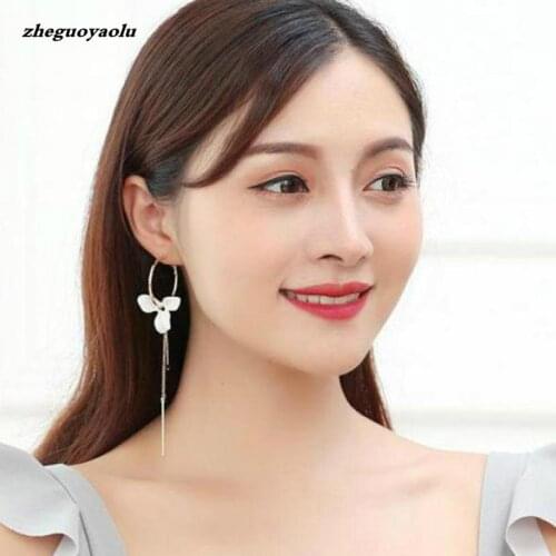 2019 New Korean Fashion Wild Asymmetrical Flowers Simple Personality Wedding Earrings Womens Jewelry Accessories Long Earrings
