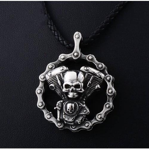 Fashion Personality Skull Motorcycle Engine Chain Pendant Necklace Mens Punk Rock Motorcycle Pendant Jewelry