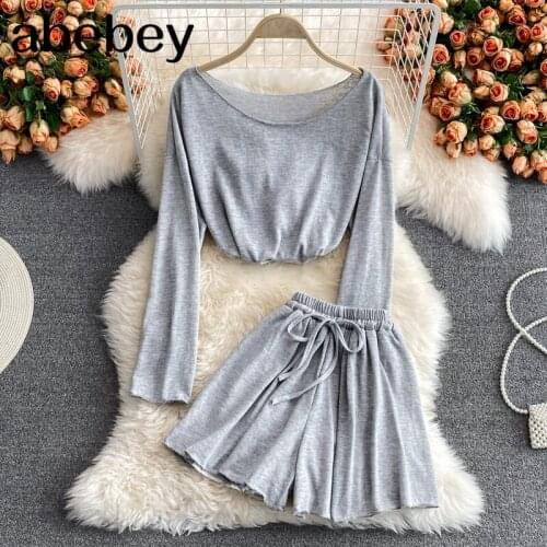 2021 New Summer Fashion O-neck long sleeve T-Shirt + elastic waist high waist pleated casual wide leg Shorts 2-piece set