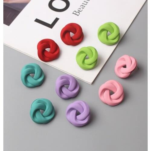 7Colors Metal Twisted Stud Earrings For Women Simple Macaro Candy Statement Knot Geometric Earing Party Jewelry Pendientes Gift