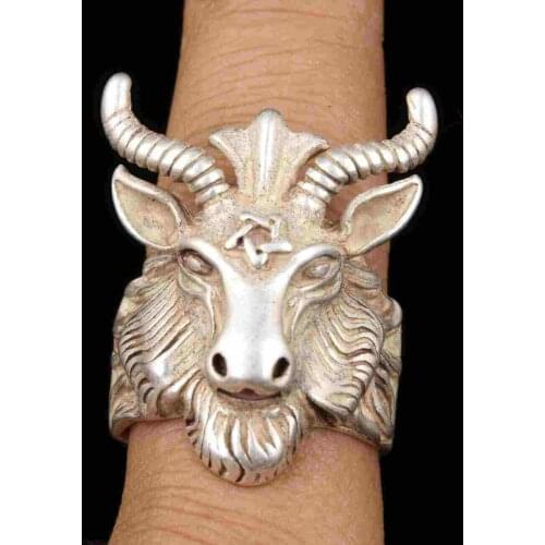 China Old Collection Hand-Carved Tibetan Silver Sheep Statue Rings Gift Statues et Sculptures Figurines Collection