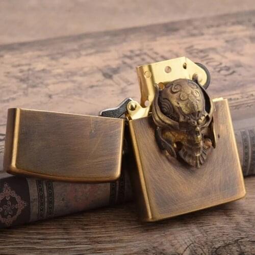 Zorro 902 Brass Kerosene Lighter Stamp Skull Retro Flint Grinding Wheel Gasoline Oil Machine Creative Mens Smoking Gift