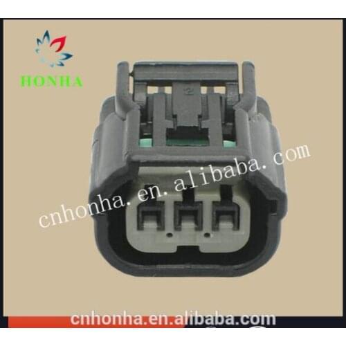 6189-7037 3 Pin Sumitomo female electrical aoto connector with terminals and seals