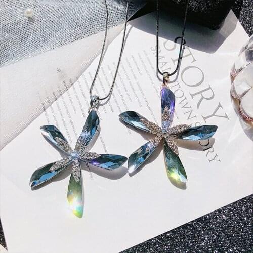 Bling Star Pendant Necklace for Woman Jewelry Blue Crystal Rhinestone Statement Female Long Gold Chain Sweater Necklaces Bijoux