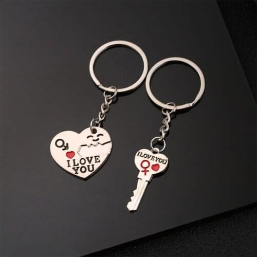 Love Key Creative Couple keychain Jewelry Gifts for Boyfriend Girlfriend