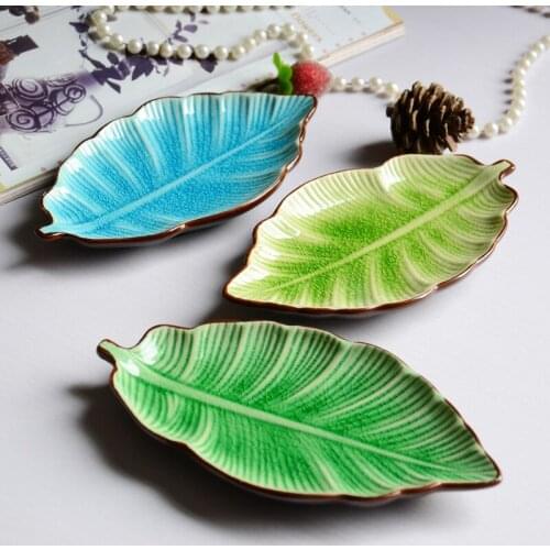 Creative Banana Leaf Shape Ceramic Plate Lovely Seasoning Dish Tableware Small Plates dinner Container tools kitchen accessories
