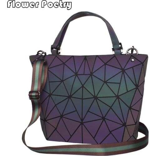 Folding Women Chain Shoulder Bags New Luminous Geometric Ladies Leather Handbag Large Capacity Female Messenger Bag Bolsas Sac