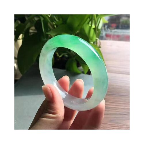 Zheru jewelry natural Burmese emerald 54-64mm light green two-color bracelet elegant princess jewelry best gift