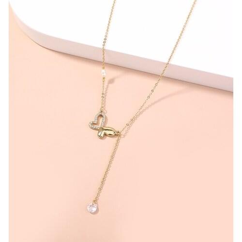 Charming Gold Butterfly Pendant Necklace Elegant Female Pearl Crystal Long Chain Jewelry Fashion Wedding Party Accessories