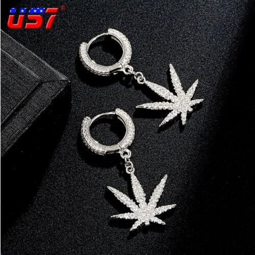 US7 Iced out Maple Leaves Earrings for Women AAA+ CZ Stones Micro Paved Gold Silver Color for Hip-Hop Fashion Jewelry