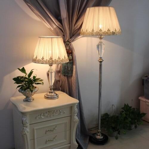 Table Bedside reading room foyer sitting room living room decorative girl princess table lamp light with crystal fabric shade