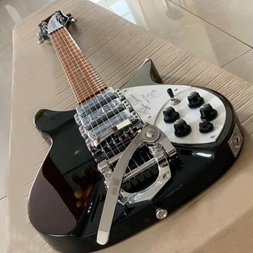 Free delivery home, famous guitar, mahogany fingerboard, feel great, sound beautiful