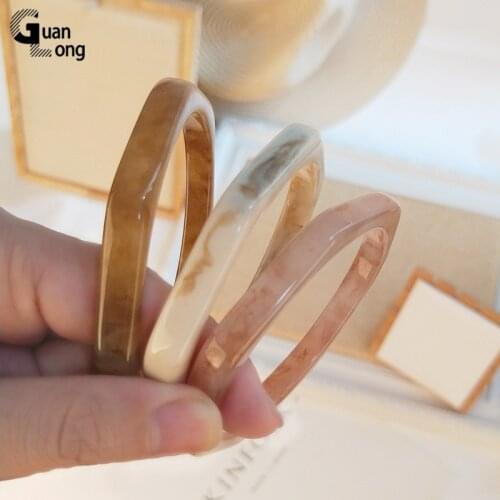 GuanLong Classic Resin Cuff Fashion Bracelet Bangles for Women Geometric Acrylic Bracelets Female Simple Charm Party Jewelry
