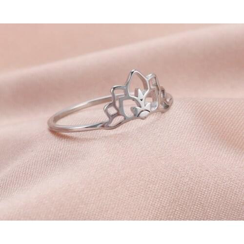 Skyrim Stainless Steel Lotus Flower Rings for Women Vintage Finger Ring Jewelry Female Wedding Engagement Gift Wholesale 2021