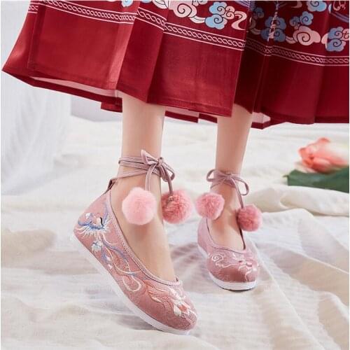 Removable hair ball Shoes Ladies Lightweight Chinese Embroidered Canvas Hanfu Casual Shoes Increased Buckle Strap Shoes