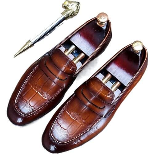 69521 Casual Leather Shoes Mens New Breathable Mens Loafers Driving Fashion Trendy First Layer Cowhide Leather Shoes