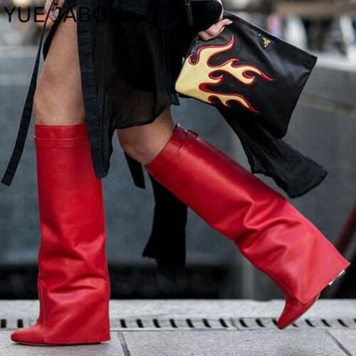 New Winter Metal Shark Lock Knee High Boots Woman Designer Knight Boots Leather Motorcycle Pointed Toe Long Boots Botas Mujer