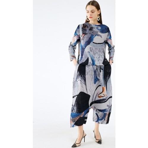 TIANPEI Personalized street print suit 2020 autumn winter plus size Miyake pleated aesthetic wide leg pants two piece set women
