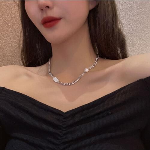 European And American Retro Simple Hip-Hop Chain Pearl Necklace Men And Women Cold Wind Metal Clavicle Chain High-End Accessorie