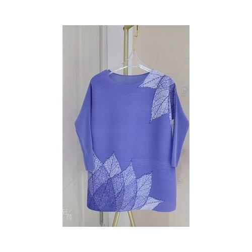 HOT SELLING Miyake fashion fold three quarter T-shirt o-neck print Leaves T-shirt IN STOCK