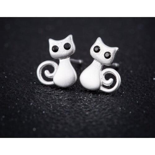 Oly2u Fashion Cat Metal Stud Earrings for Women Lovely Kitten Jewelry Children Christmas Gifts Aretes De Mujer