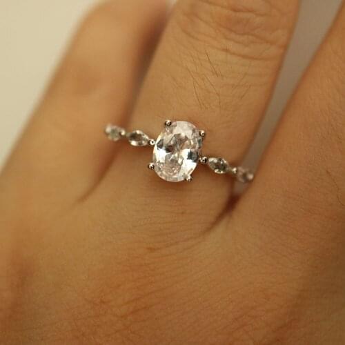 Fashion Oval CZ Rings For Women trendy crystal cubic zirconia stone rings for girls Romantic floral rhinestone ring for wedding