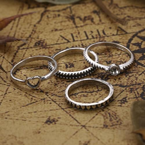 4Pcs /Set Vintage Rings Set for Men Women Retro Crystal Rings Set Gear Herat Wedding Jewelry Women Charm Ring Love Ring