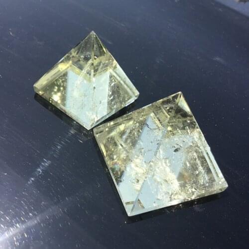 40mm Natural Yellow Quartz Crystal Pyramid Citrine Reiki Stone