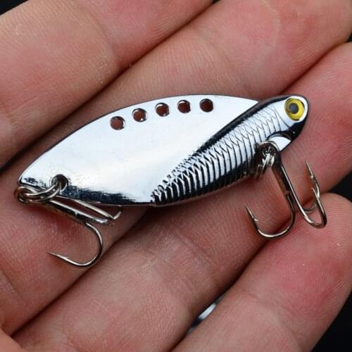 1Pcs 5cm/11g Bass Metal Spinner Spoon Bait Crankbait With Treble Hooks Sea Fishing Isca Artificial Cicada lure Pesca
