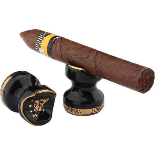 Ceramic cigar holder/receptacle portable Display of cigar holders, cigar holders and cigar accessories