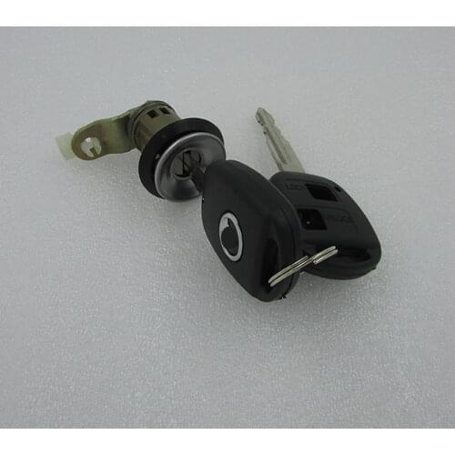 Switch door lock core auto parts for Great Wall hover CUV haval H3 H5 left front door lock