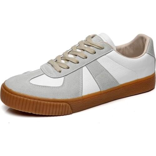 Men Shoes Luxury Brand England Female Couple Casual Shoes Men Sneakers Retro Breathable Leisure Male Footwear Chaussure Homme