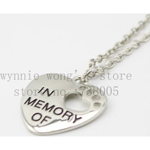 2015 new Silver "IN MEMORY OF". Heart Pendant with Paw Print Message Necklace Pet Rescue Paw Print Tag Wholesale Jewelry