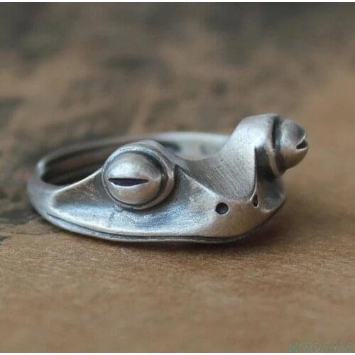 Frog Ring With Elegant Design And Retro Style Without Inlaid Opening Ring