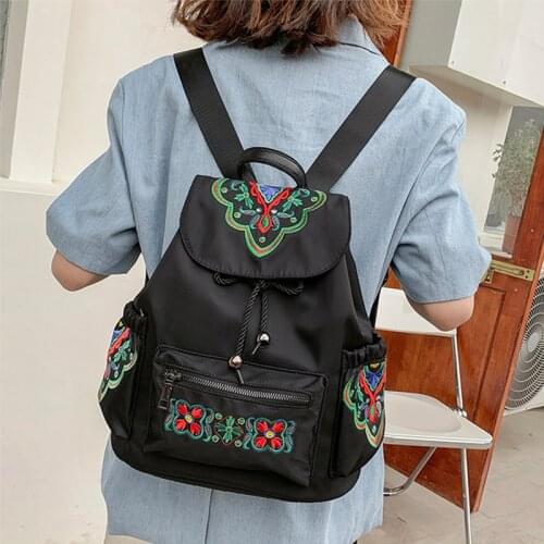 Fashion Embroidery Design Women Backpack High Capacity Travel Backpack Water Proof School Bags Casual Ladies Shoulder Bags