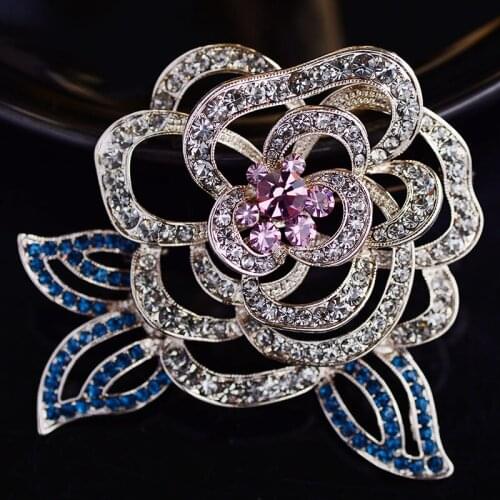 Vintage Hollow Camellia Brooches Pins Wedding Bouquet Luxury Crystal Zircon Flower Broach Womens Gift Brooch Pin Bridal Jewelry