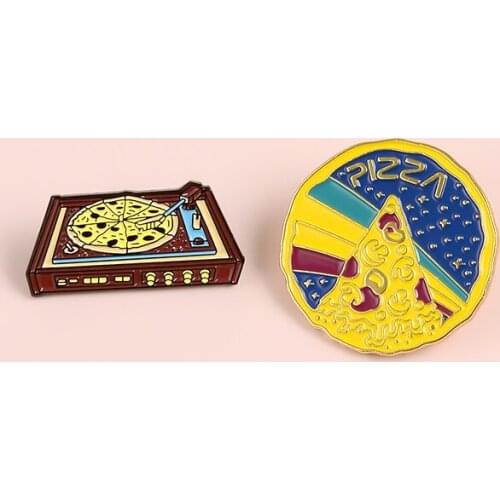 Pizza Music Player Club Dished CD DJ Disc Phonograph Creative Color Brooch Pins Rainbow Pizza Platter Food Delicate Jewelry