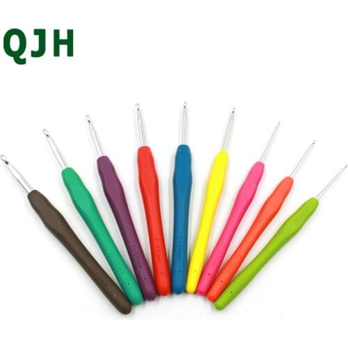 Multi-Color 9pcs/set Aluminum Crochet Hooks Knitting Needles TPR-Plastic Soft-Handle DIY Weaving Crafts Tools Length 13.7cm