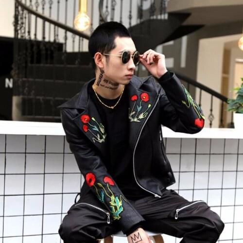 New Tide Men Fashion Flower Pu Leather Appliques Locomotive Coat Jacket Nightclub Hairstylist Slim Jacket Stage Singer Costumes