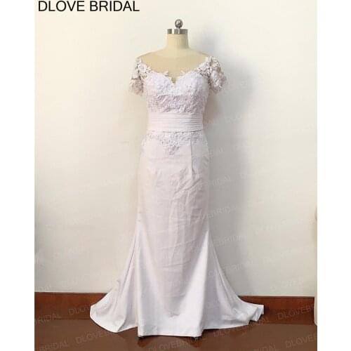Simple Short Sleeve Beach Wedding Dress Boho Lace Appliques Illusion Top Bridal Gown with Button Back Factory Custom Made